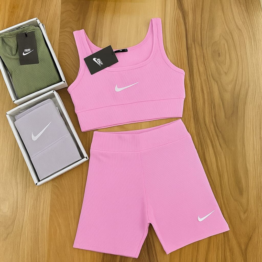 Nike Pro Tarzı Sporcu Tayt Takımı – Kadın