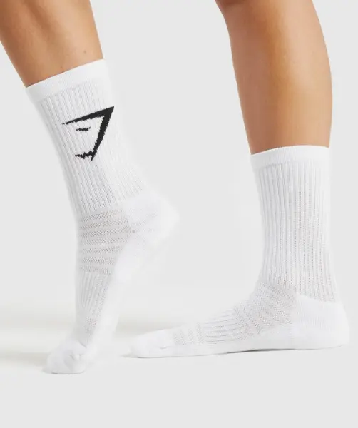Gymshark Crew Socks 3’lü Uzun Spor Çorabı – Siyah & Beyaz Renk Seçenekleri